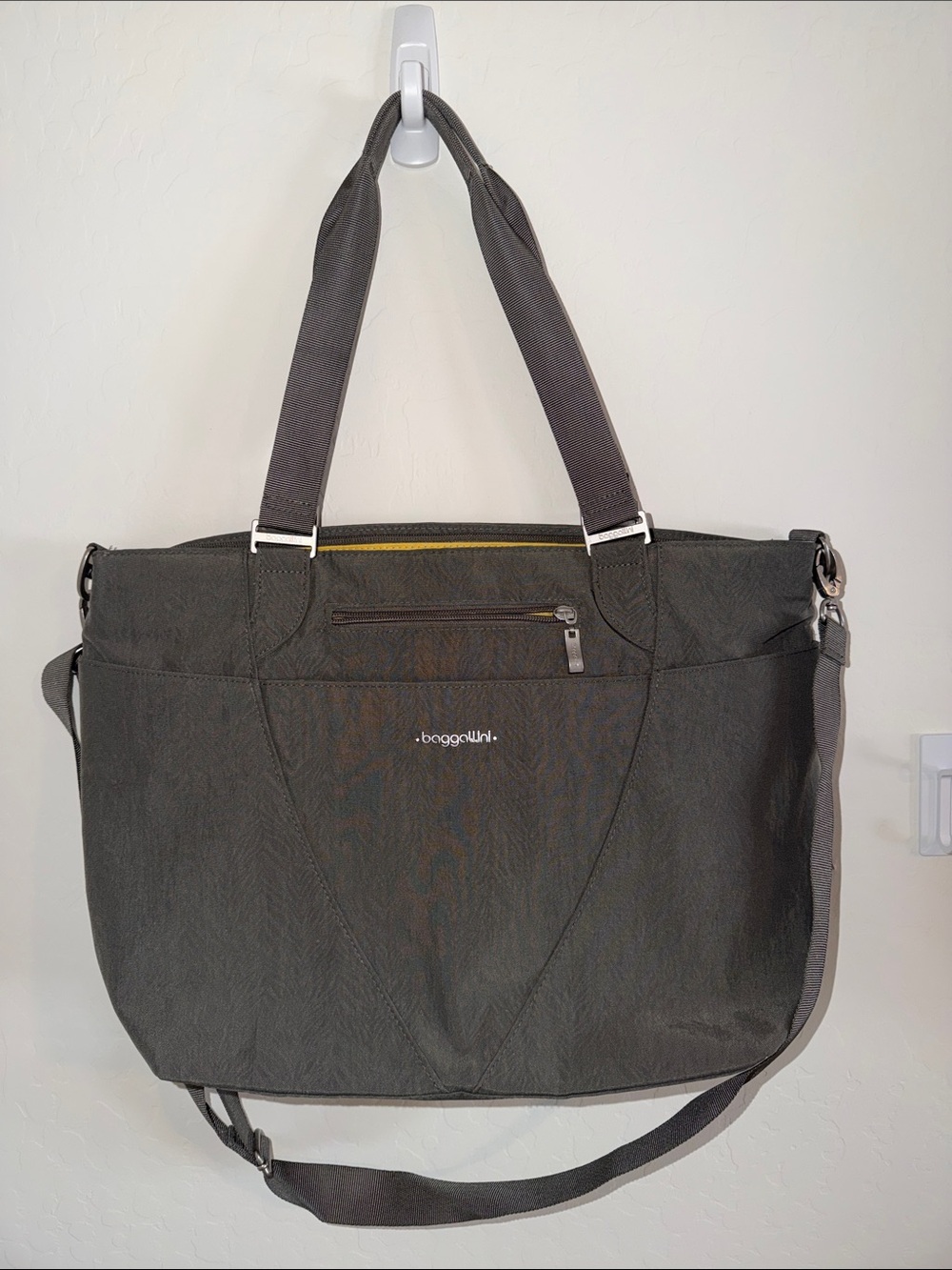 Baggallini Avenue Tote with Crossbody and Laptop